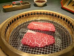 -铭牛烧肉·和牛海鲜自助(高新月牙湖店)