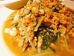 茼蒿扇贝丁炒鸡蛋-日丰园海肠水饺·老字号大连海鲜(和平广场店)