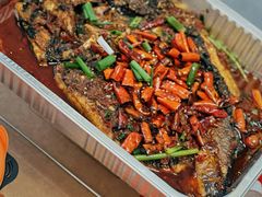 清江鱼-鸣记脆皮烤鱼·海鲜烤鱼(三八广场店)