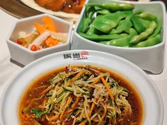 -锅当当铁锅炖烀饼王(长泰广场店)