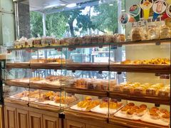 面包甜点陈列柜-新侨三宝乐面包店(崇文门店)