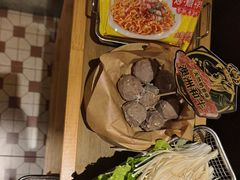 -沙胆彪炭炉牛杂煲(上海日月光广场店)