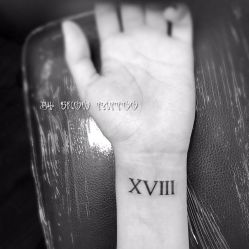 -SNOW TATTOO STUDIO
