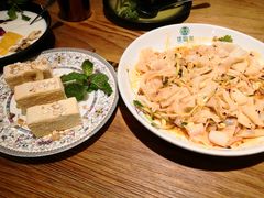 -塔哈尔·新疆盛宴(城西银泰店)