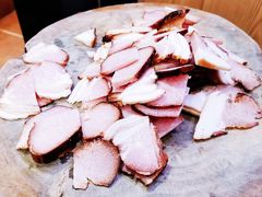 腊肉盖饭-宜宾燃面(汉渝路店)