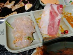 -釜御山海鲜烤肉火锅自助(新城市中心店)