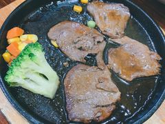 特上等牛小排-渔日本料理铁板烧(新天地假日广场店)