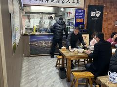 -陇上全荟兰州传统牛肉面(延吉路店)