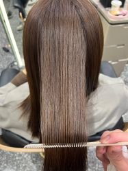 -Tloml salon