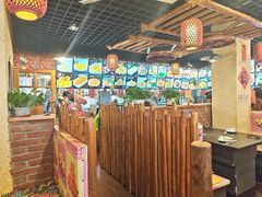 -靠山屯东北农家菜(八龙桥雅苑店)