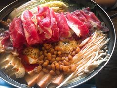 部队锅-MI WU FACTORY米屋美食工厂餐厅(绿地店)