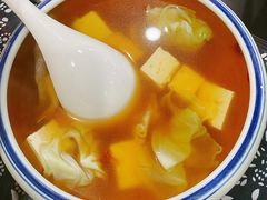 鸡汤炖豆腐-八两八金·莱芜特色炒鸡(市南漳浦路店)