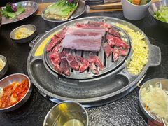 -GOGIYA·咕叽吖韩国传统烤肉店(东方新天地店)