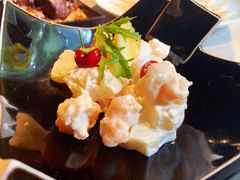 凤梨虾球-穹六人间 people 6(岳阳路店)