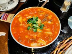 -东口码头·烧鸽子·鱼头泡饼·地方菜(金鹰悦城店)