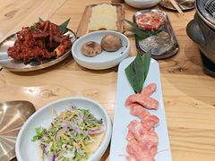 -青瓦餐厅·生鱼片·韩园烤肉(西塔店)