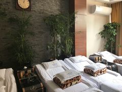 -优雅岁月足浴会所