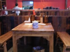 大堂-先启半步颠小酒馆(白麓里店)