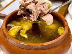 -怡得饭庄·30年老店·宋大妈昆明菜
