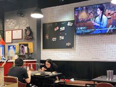 大堂-長壹旋转烤吧 农家鸡火锅