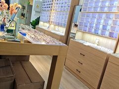 -天空之镜眼镜店蔡司依视路配镜授权零售店(望京颐堤港店)