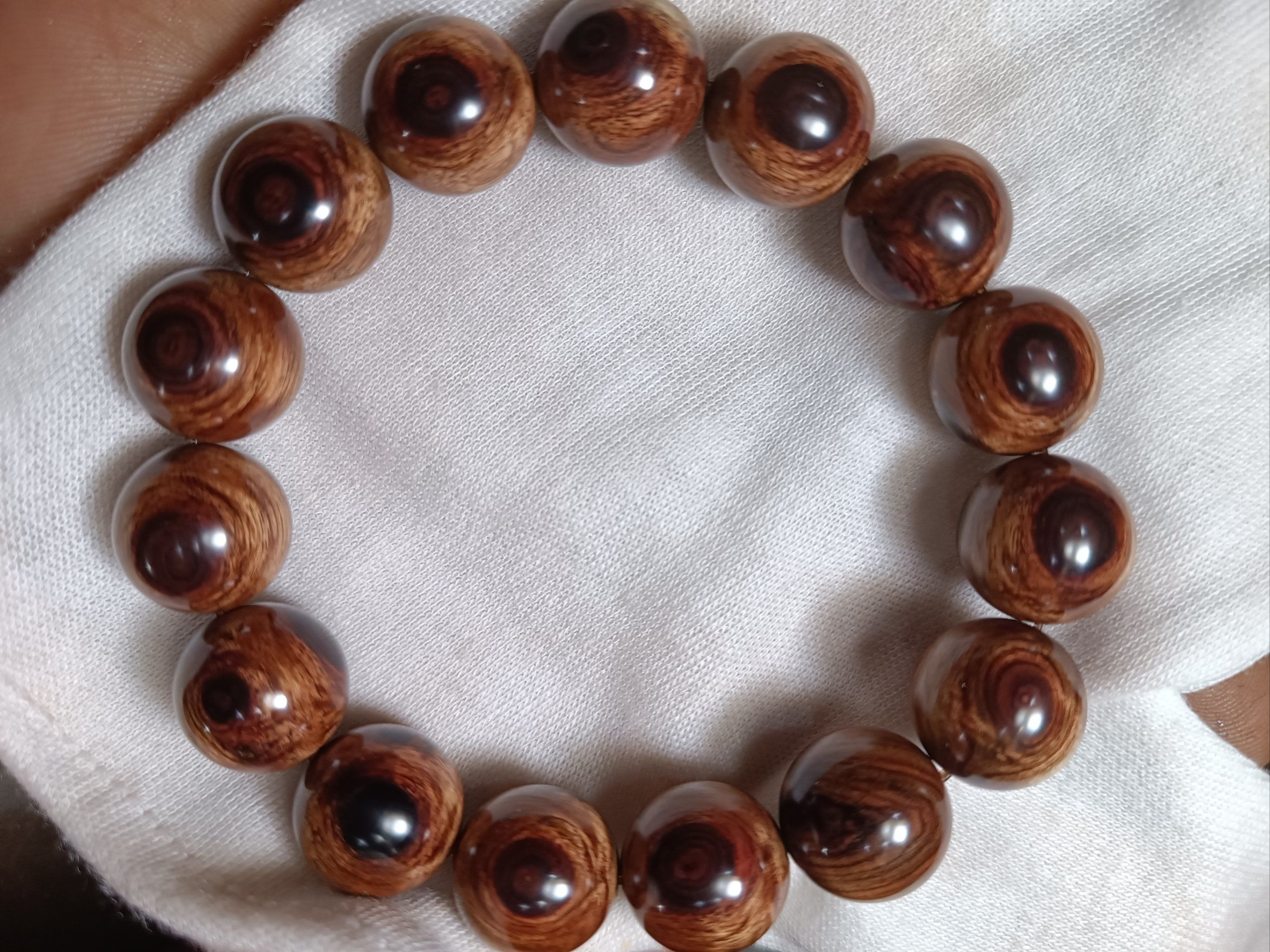 来料加工手串各种异形珠子纯手工精细打磨