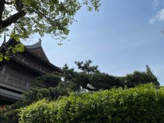 -龙华寺