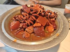 活八爪鱼炖红烧肉-赶海部落海鲜城(海阳路店)