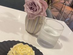 -潮一不贰·法式甜品·生日蛋糕·西式简餐(外滩店)