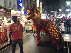 -六合夜市