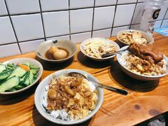 -红猪卤肉饭(大西洋美食城店)