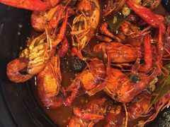 -虾弄弄海派小龙虾·牛羊蝎子火锅