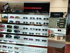 -LensCrafters亮视点·OAKLEY精选(静安嘉里中心店)