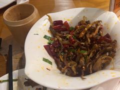 -隔壁老王·家常云南菜(花巷店)