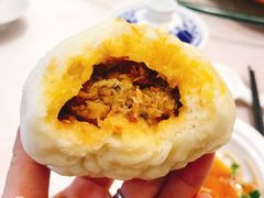 蟹黄蟹肉包-留芳·文旅古月楼(老街店)