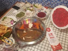 -山悦里 山野·鲜火锅(罗斯福广场店)