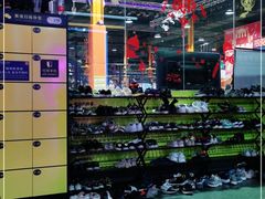 -Tenker Club弹刻极限主题公园 · 蹦床 · 团建 · 生日派对(大关店)
