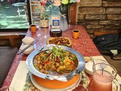 -月亮眼花园餐厅书吧酒吧