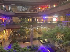 -瑞虹新天地月亮湾