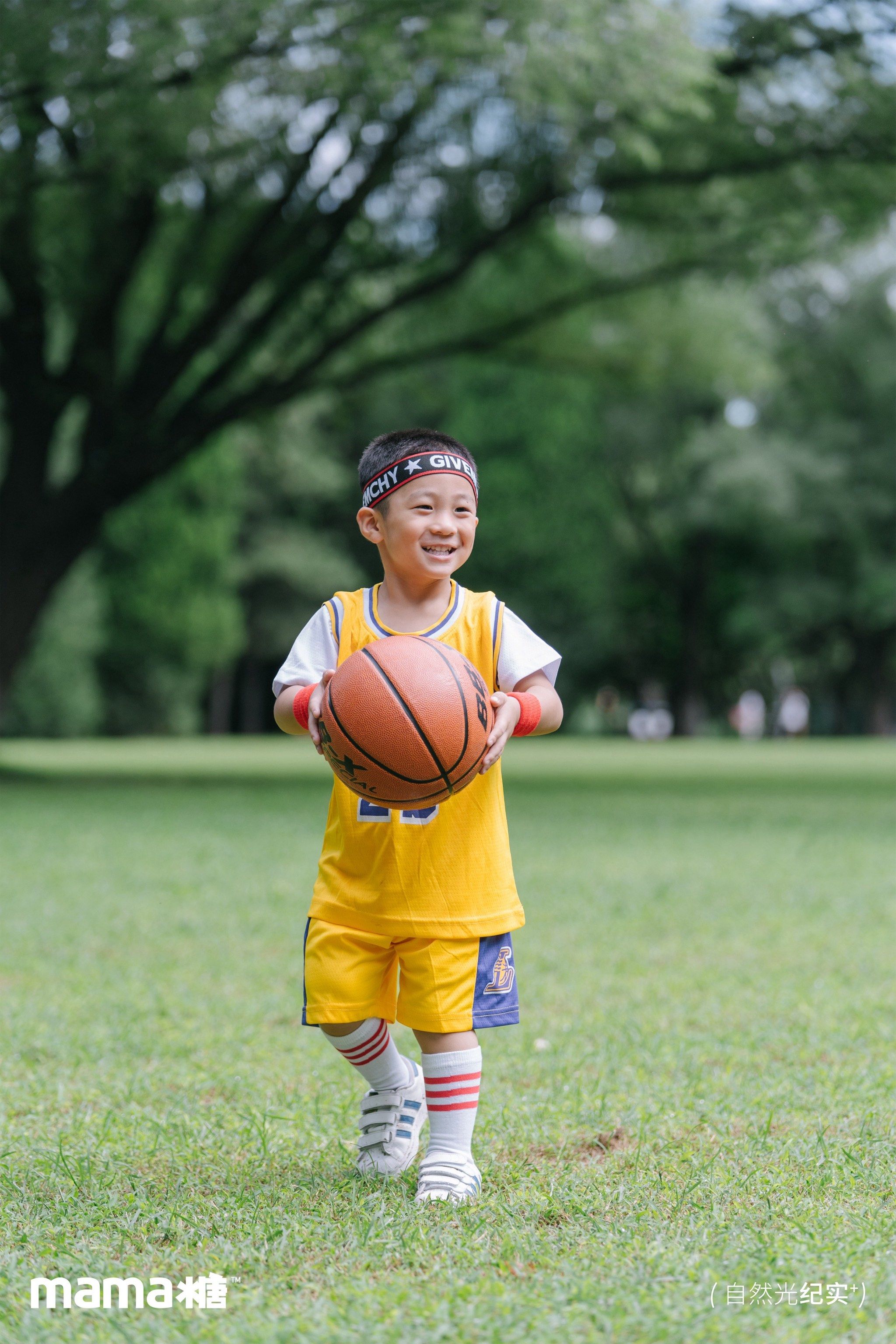 小小球员的奔跑