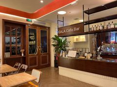 -ZAZA.CAFE.BAR