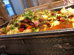 -万重锦·人文川菜馆(骡马市店)