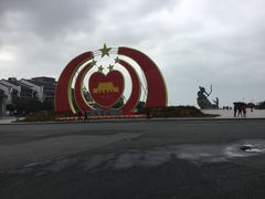 -巴陵广场