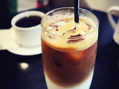 -LEO CAFE