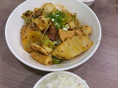 -山东建筑大学·火车餐厅7号车厢麻辣烫