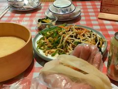 -老郑家东北春饼(龙悦居店)