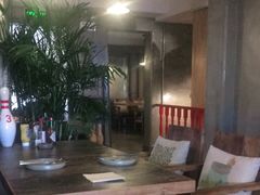 -HIGH FIVE哈福手工汉堡(桂林路店)