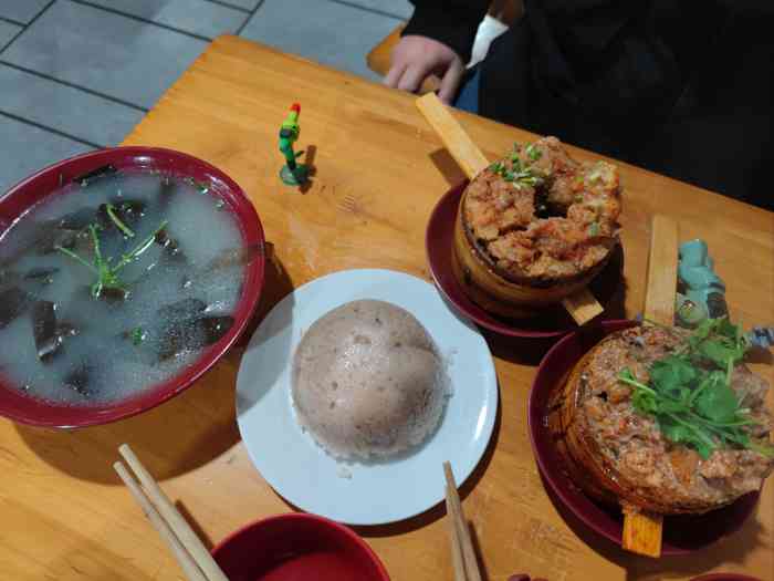 耿格格(万州店)-"02位置:在医专门口,反正位置挺好找的.