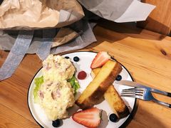 鸡蛋土豆泥配培根-COTTON CAFE(德信·中外公寓店)