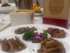 -梅利汴京烤鸭•开封豫菜地标店(东大街店)
